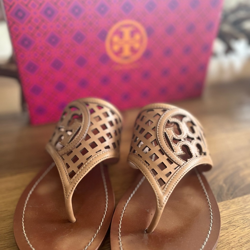 Tory Burch Thatched Perforated Thong